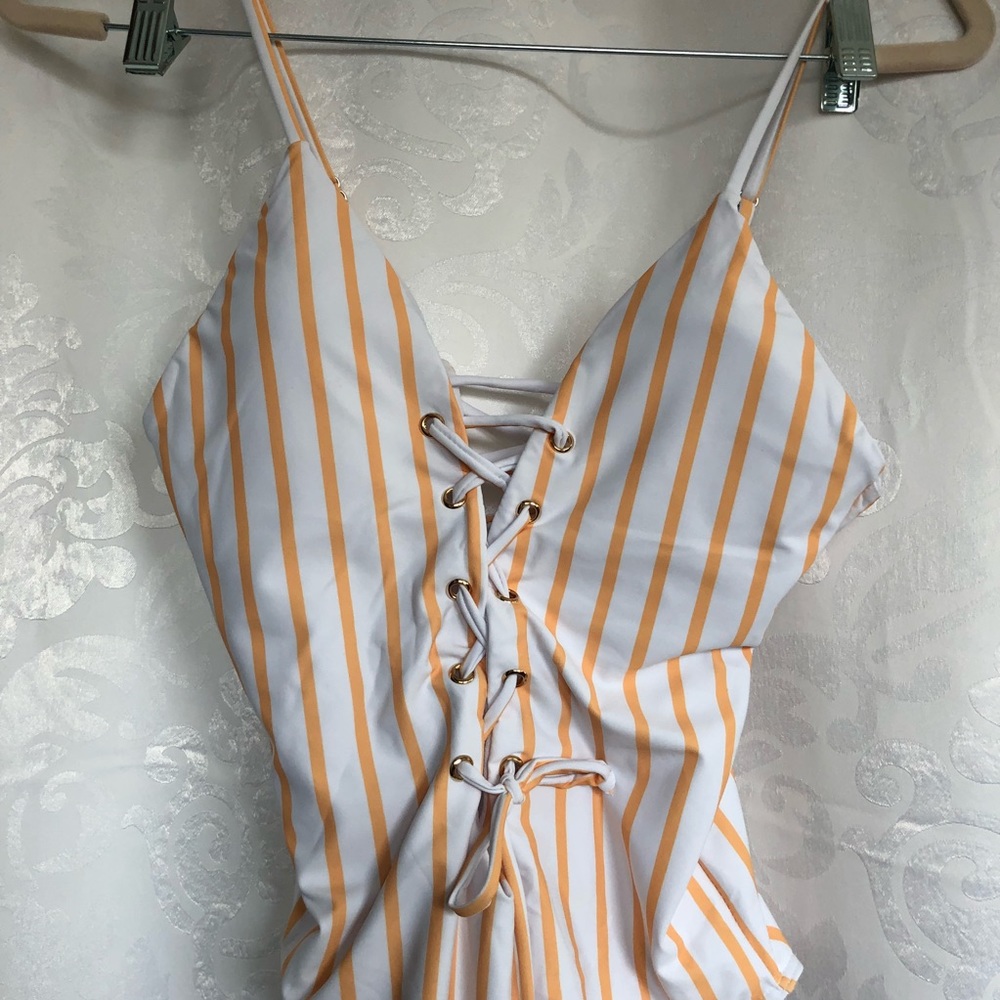 Last 1🆕Venus Mustard Striped One Piece Swimsuit - Picture 7 of 7